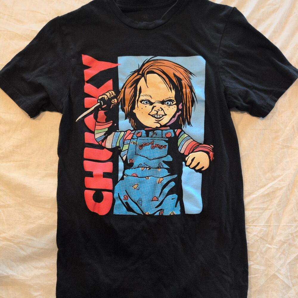Chucky black graphic tee size